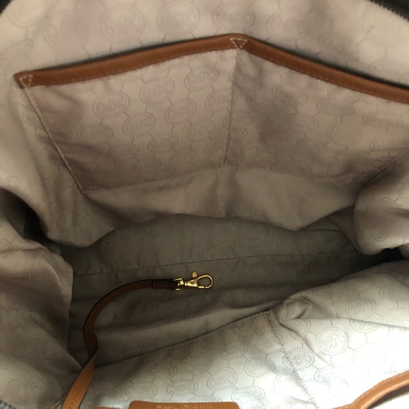 Michael Kors tote - Picture 8 of 8